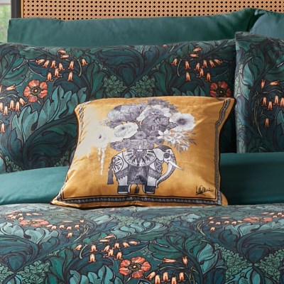 LLB Generou Elephant Gold 43x43cm Cushion Cover